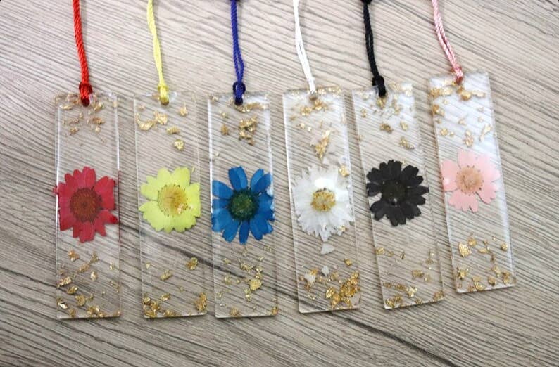 Mini Floral Resin Bookmark: Black